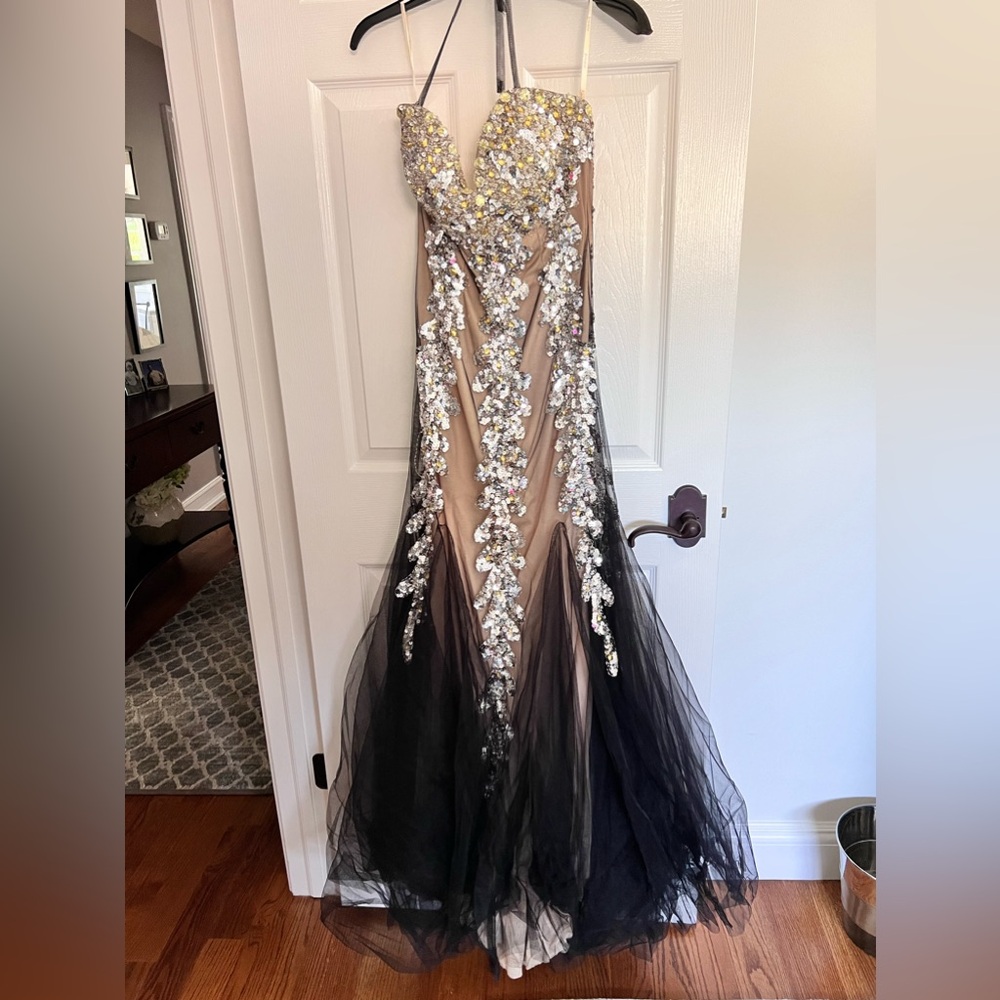 Jovani size 4 prom/evening gown